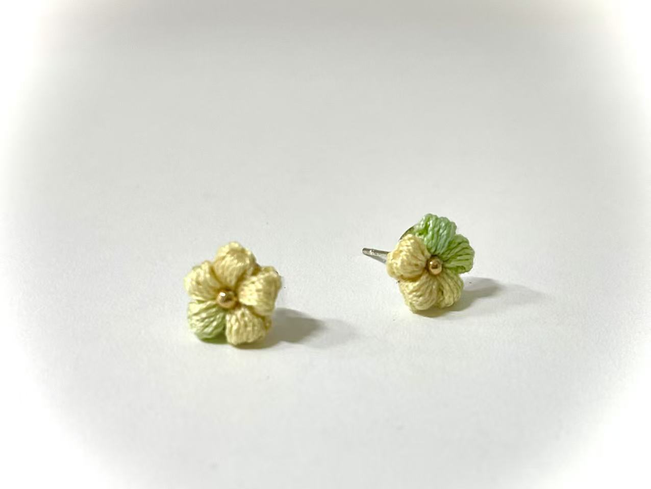 Puff Flower Earrings
